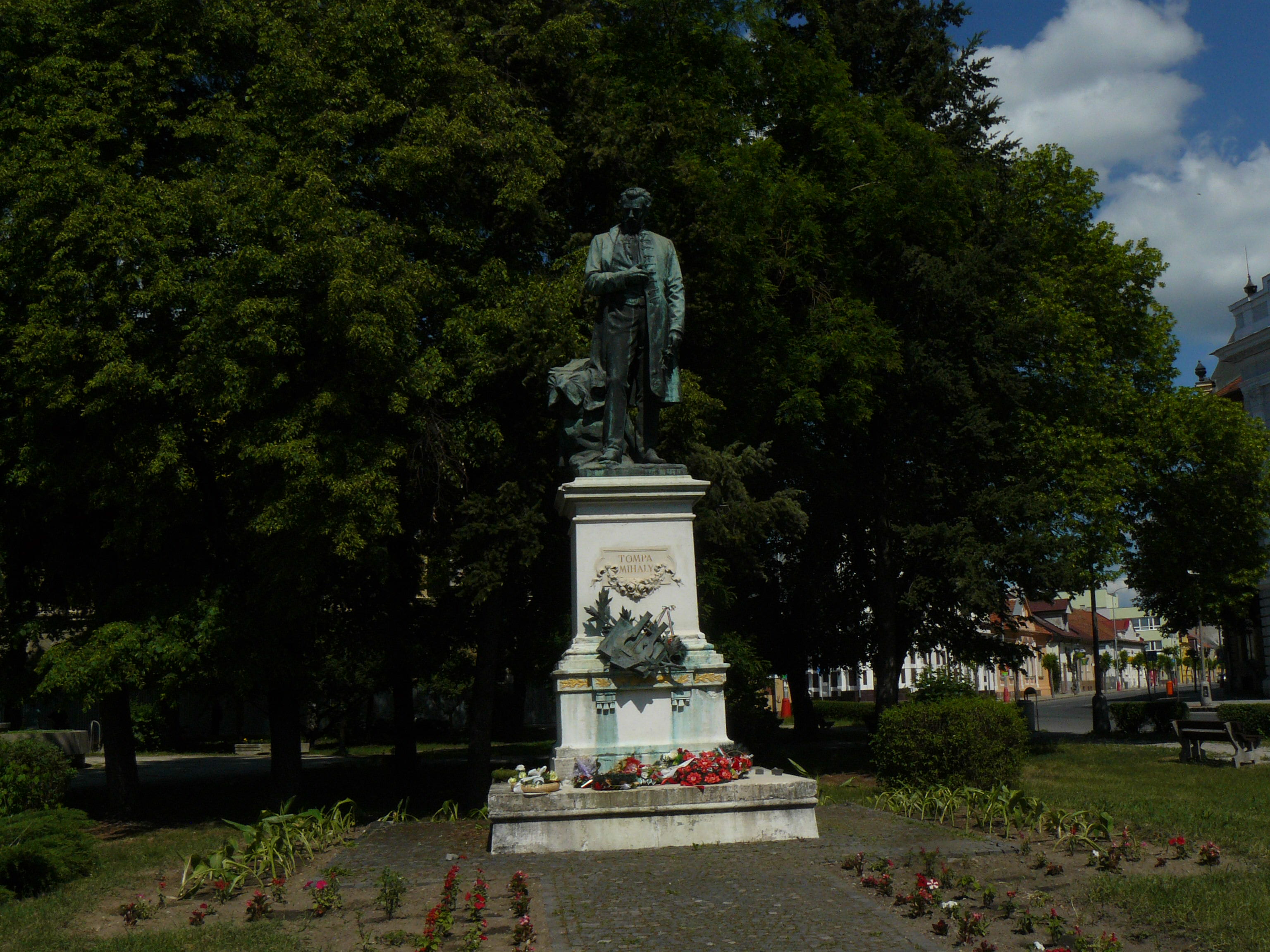 Mihaly Tompa